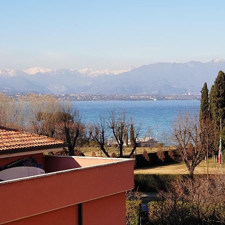 Sun Lake Apartments Desenzano del Garda Exterior photo