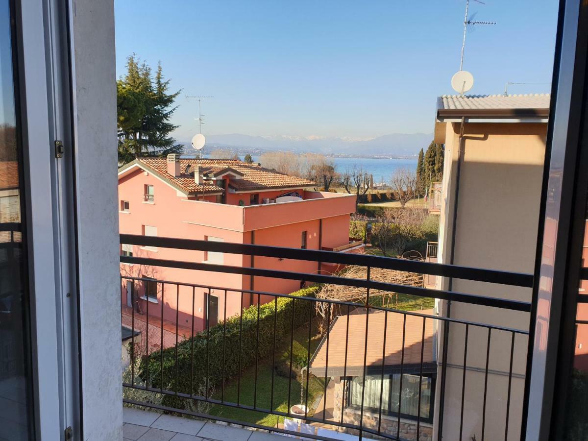 Sun Lake Apartments Desenzano del Garda Exterior photo